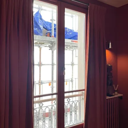 L'atelier 35 With View Of Montmartre Paris